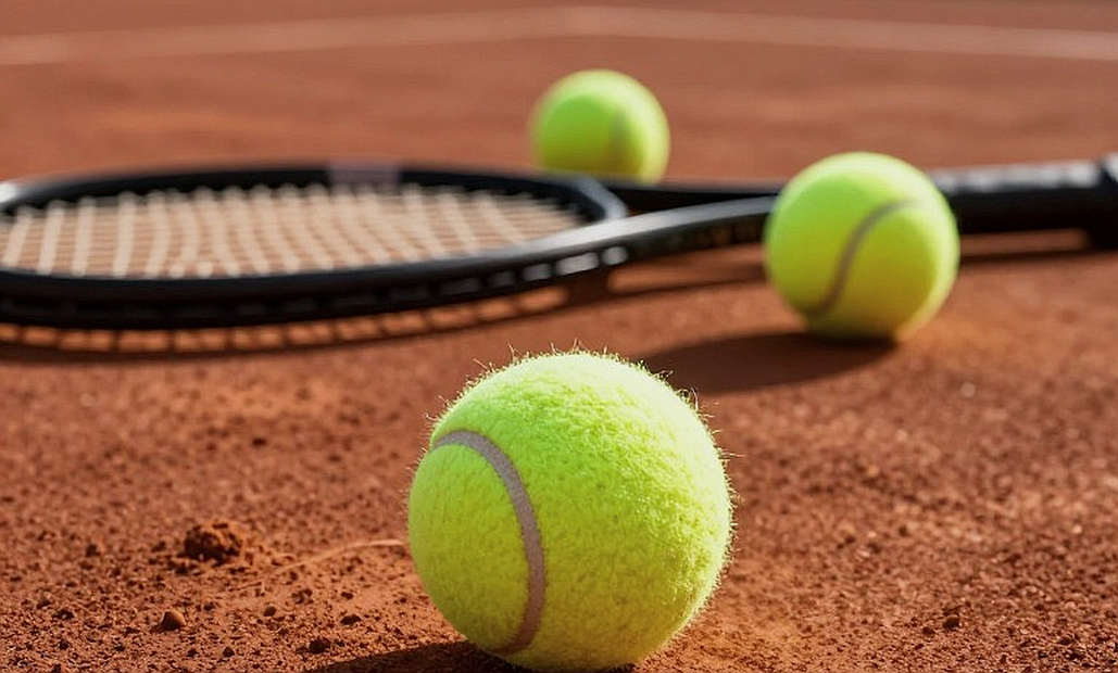 Đọc trận Djokovic thua Hurkacz ở Thượng Hải: 88 phút, một cú giao bóng hỏng và ba chỉ số còn thiếu