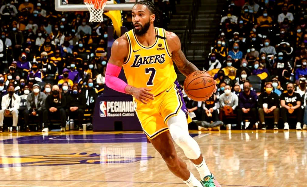 When Empty Data Is Not Allowed to Become Basketball When Empty Data Is Not Allowed to Become Basketball