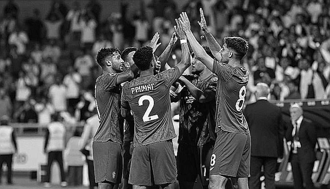 Ba trung vệ ở V.League 1: Tấm khiên của nỗi sợ, không phải bước tiến chiến thuật