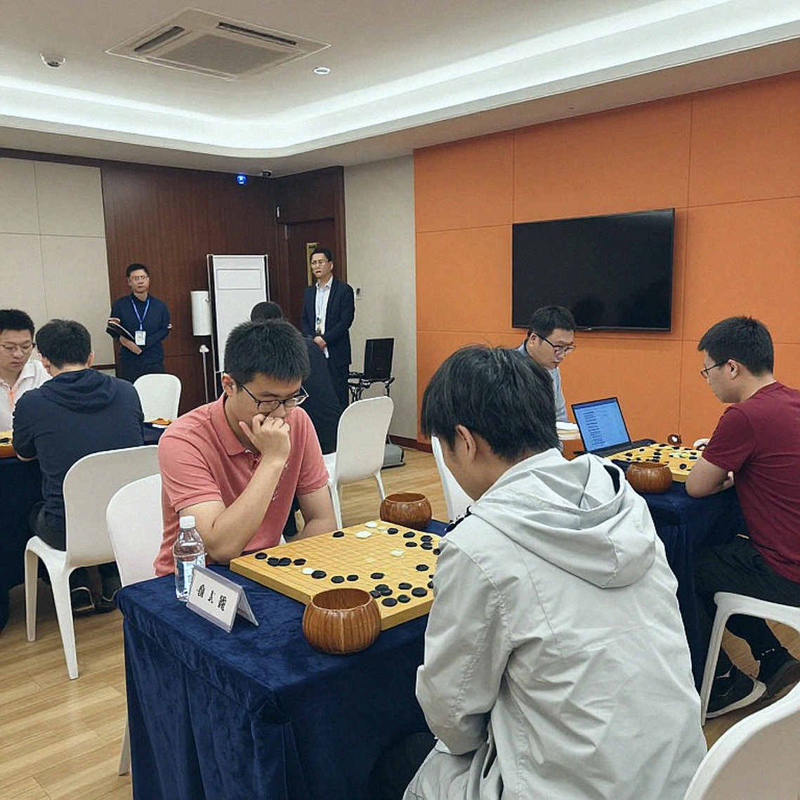 GCL 2026: ván thua đầu tiên của Carlsen và một suất chung kết được quyết bằng điểm ván