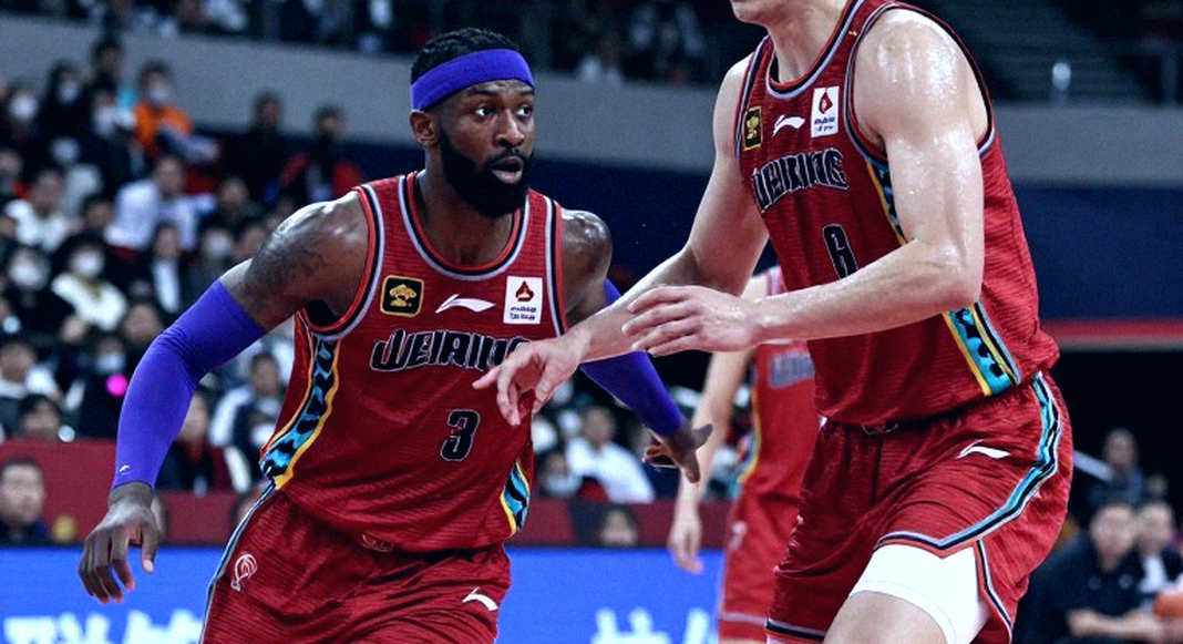Larentzakis trở về AEK: Cuộc chia tay Olympiacos và người thay thế George Papas