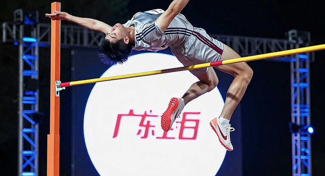 Mai Trung dẫn Đan Quyết 10 mét tại 42km Nghệ An 2026: cuộc đua sẽ được định đoạt ở đoạn ven biển