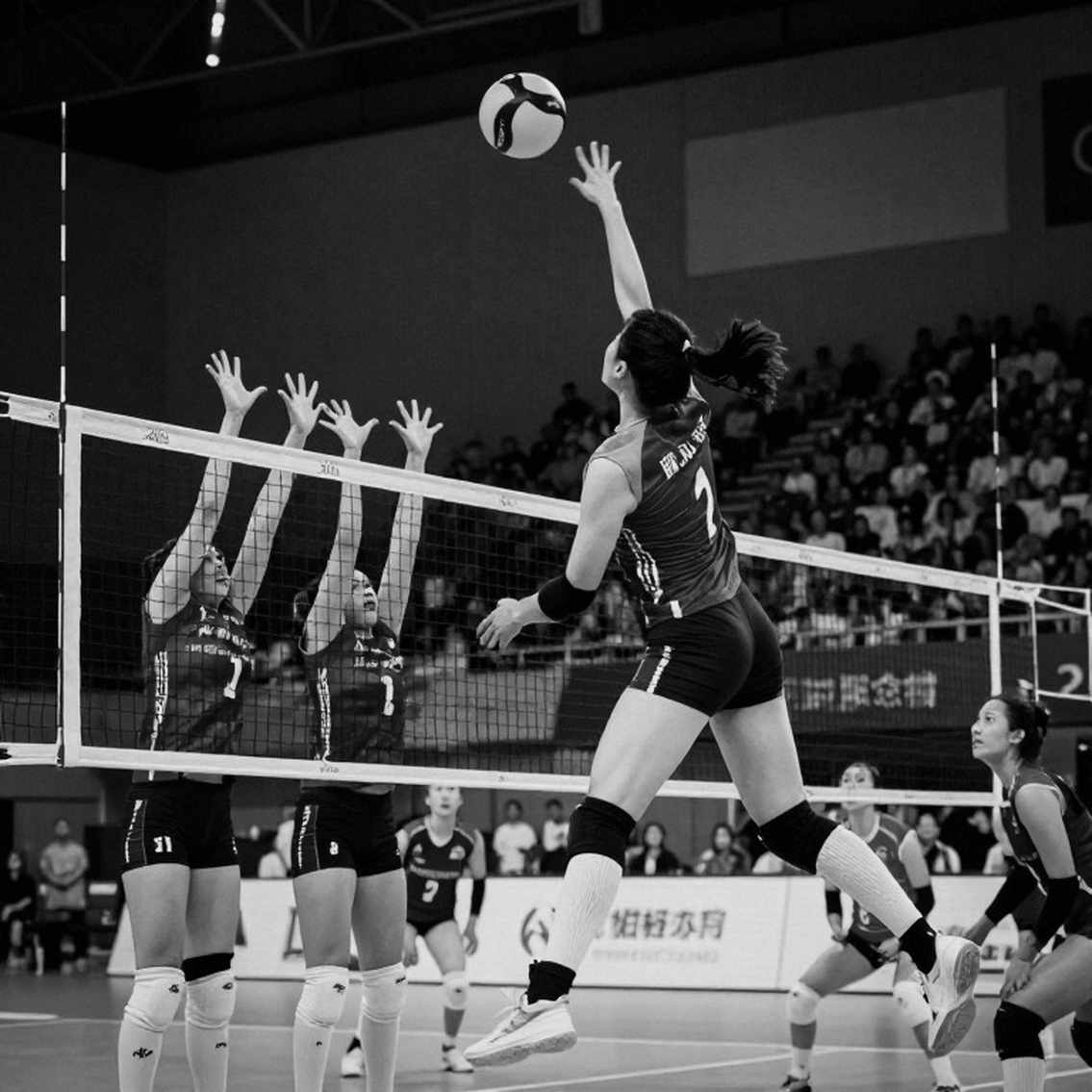 Nebraska thắng Creighton 3-0: đọc một trận sweep bằng dữ kiện và cột mốc 15.405 khán giả Nebraska thắng Creighton 3-0: đọc một trận sweep bằng dữ kiện và cột mốc 15.405 khán giả