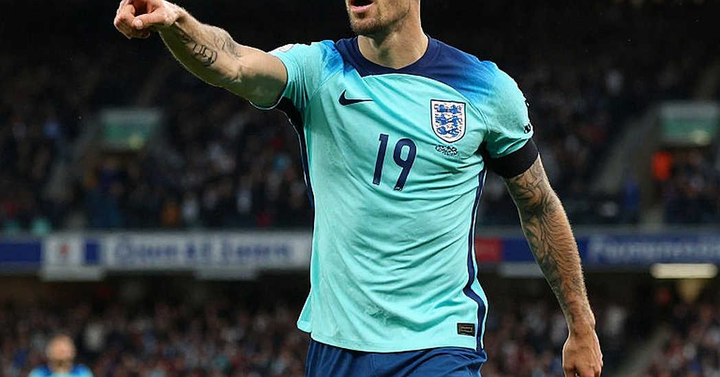 Rio Ngumoha và khoảng lặng tuổi mười tám: Khi Wembley gọi tên nhưng chưa gọi người