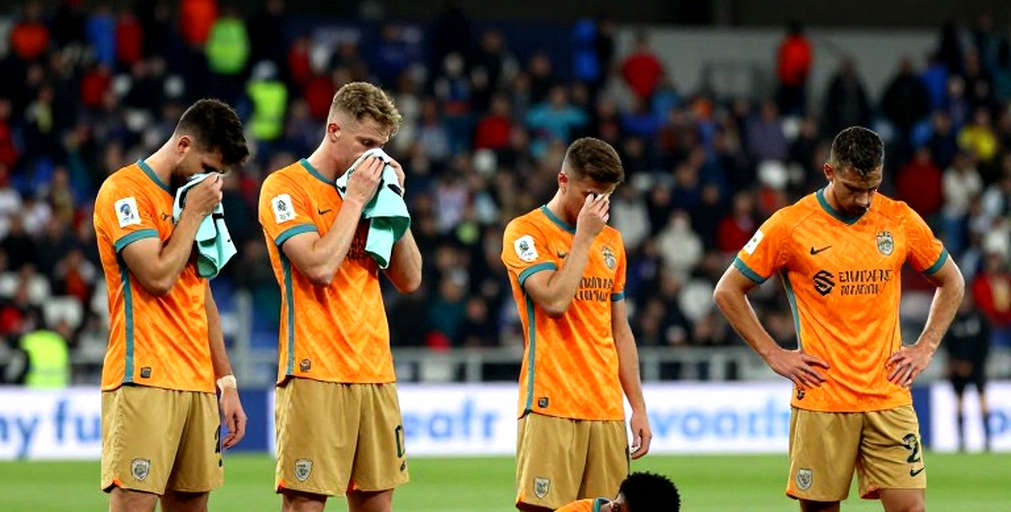 Triều Tiên tẩy chay lễ chào sau thua Nhật Bản 1-0 ở Asian Games