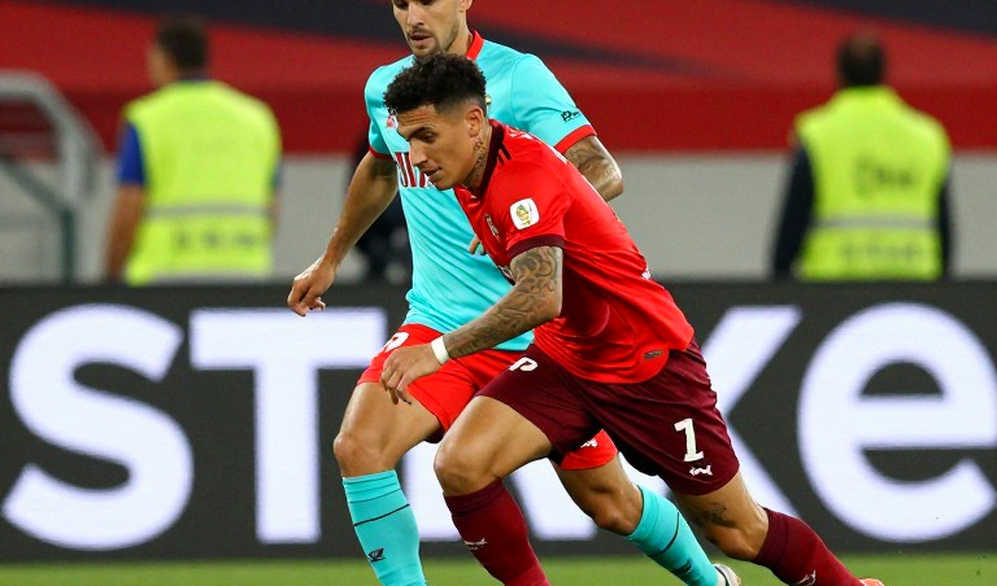 Ba trung vệ trở lại V.League: khi sự thận trọng khoác áo tiến bộ