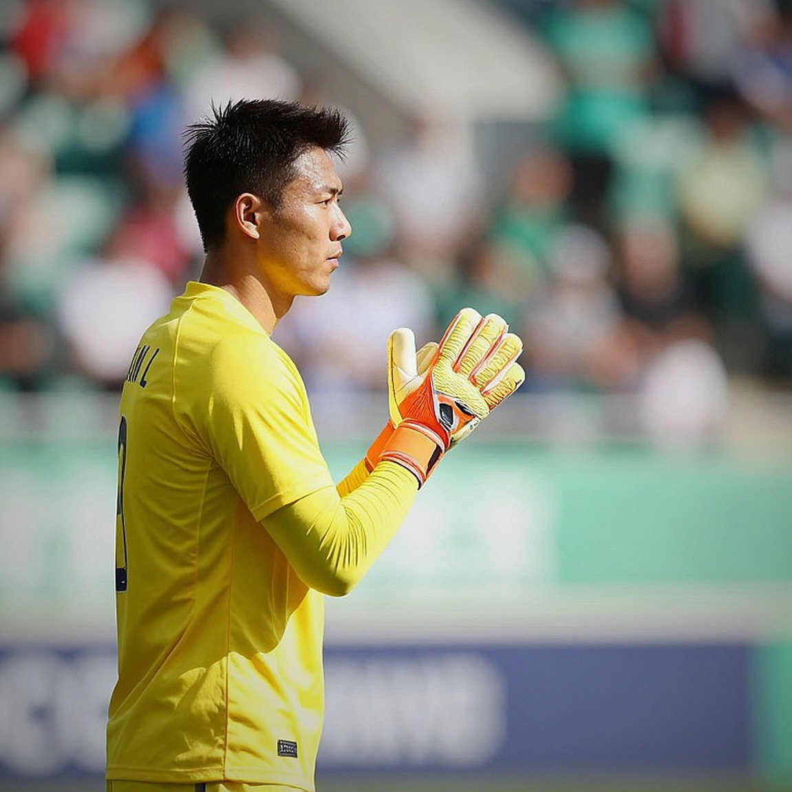 Kỳ chuyển nhượng V.League: tiền thật nằm ở bảng lương, không nằm ở phí chuyển nhượng