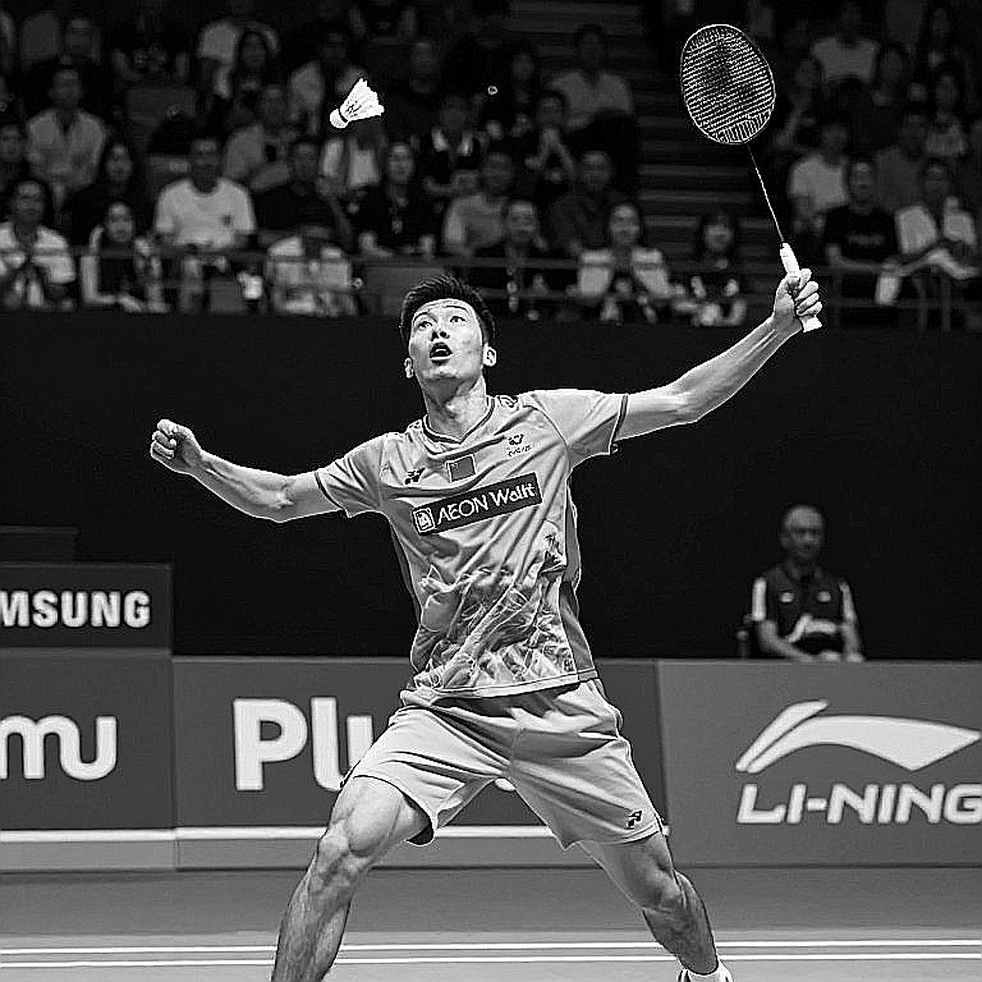 Alwi Farhan tập cùng Kento Momota trước Asian Games 2026: Khoảng trống dữ liệu giữa hai thế hệ