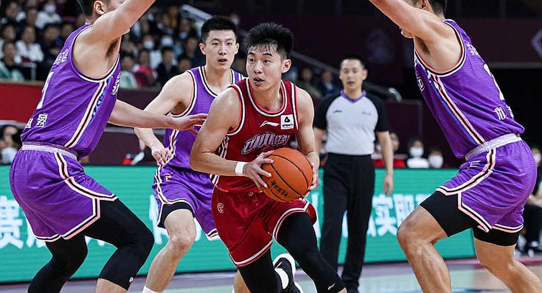 Băng rôn Bodiroga ở OAKA và cái giá của một quyết định cảm xúc Băng rôn Bodiroga ở OAKA và cái giá của một quyết định cảm xúc